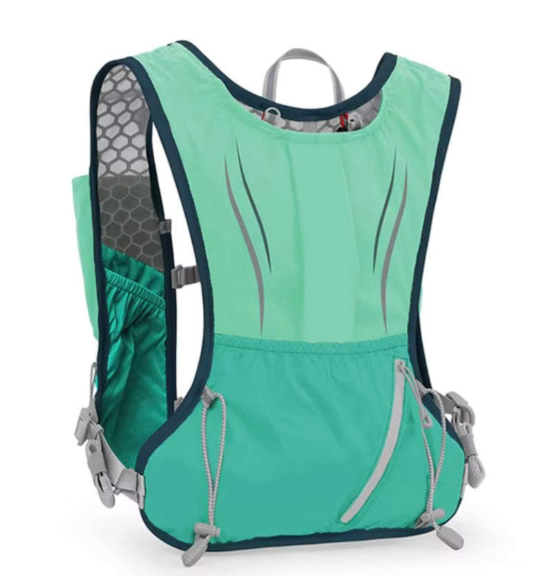 Green lightweight hydration vest for trail running with a 2L water bladder.